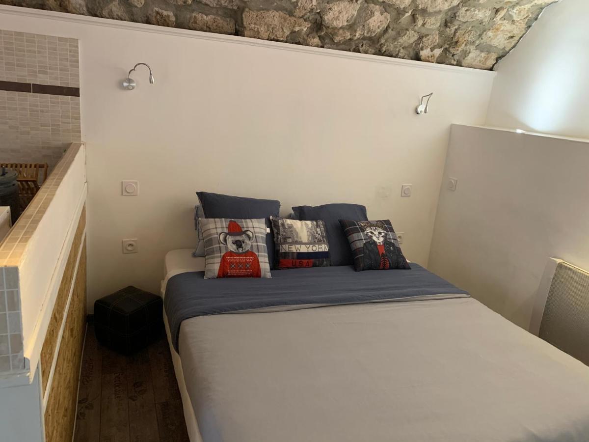 La Grotte Apartment La Garde Adhemar Exterior photo