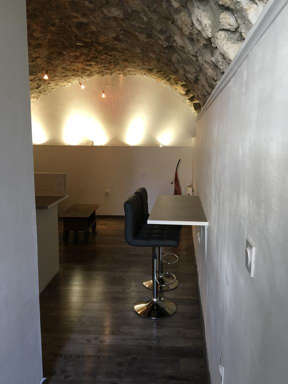 La Grotte Apartment La Garde Adhemar Exterior photo